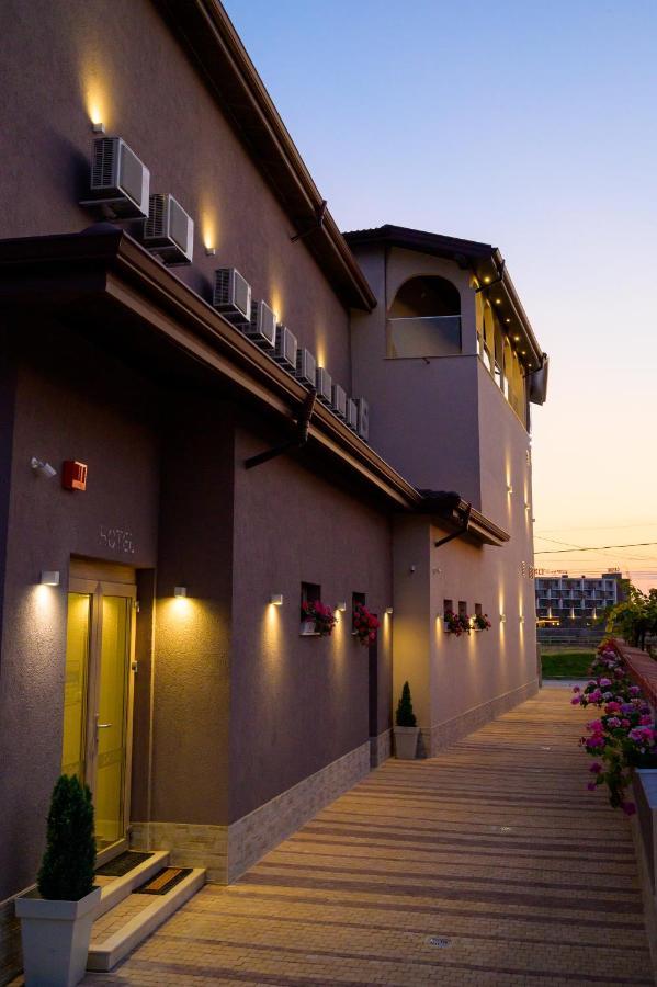 Del Ponte Hotel Svilengrad Bagian luar foto